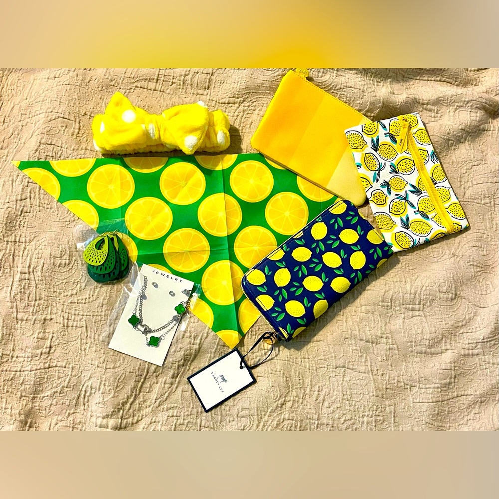 Lemon lovers bundle. 7 pcs. Please see all pics.
